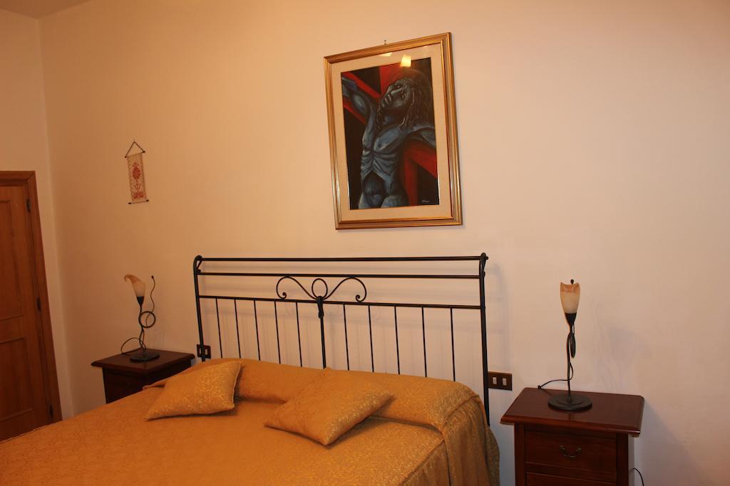 Ferienwohnung Il Vecchio Cipresso San Gimignano Zimmer foto